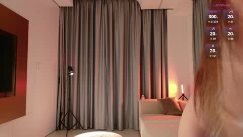 Aya   online show from October 23, 11:16 am