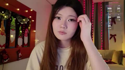 Aya   online show from December 19, 1:32 am