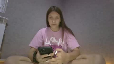 Snapshot of kiti_kitiss chatting on October 21, 2:32 pm kiti_kitiss online show from October 21, 2:32 pm