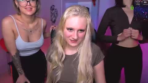 kitniss online show from January 14, 2:11 pm