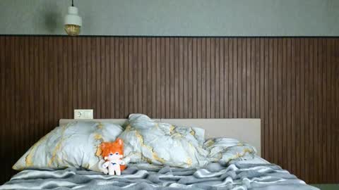 The sexy fox Kitsune online show from October 22, 9:09 pm