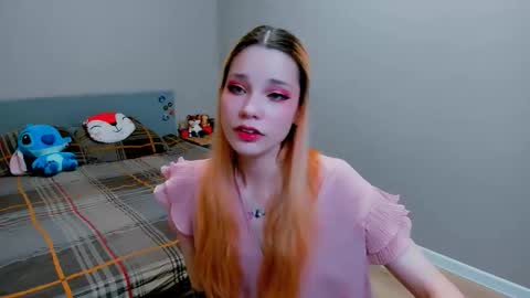 Snapshot of kitten_alisa chatting on October 7, 6:45 pm Alissa online show from October 7, 6:45 pm