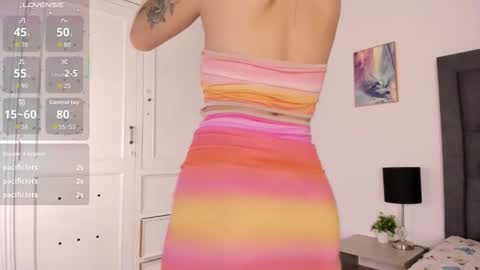 Snapshot of kitty_angell_ chatting on October 24, 8:05 pm kitty_angell_ online show from October 24, 8:05 pm