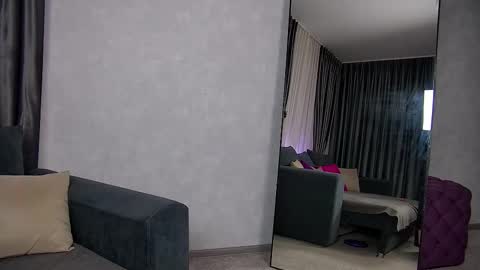 Karen online show from February 5, 1:30 am