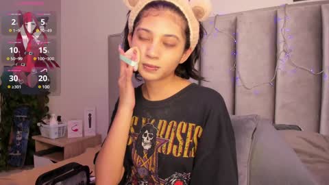 Snapshot of kitty_gang chatting on January 28, 2:21 am Camila online show from January 28, 2:21 am
