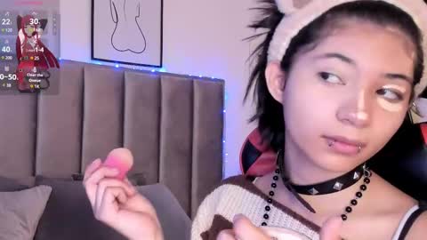 Snapshot of kitty_gang chatting on February 26, 2:41 am Camila online show from February 26, 2:41 am