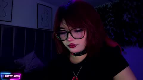 Snapshot of kitty_gang chatting on October 16, 3:09 am Camila online show from October 16, 3:09 am