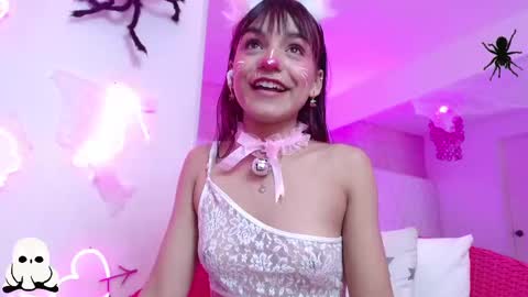 KITTY online show from October 29, 2:09 pm