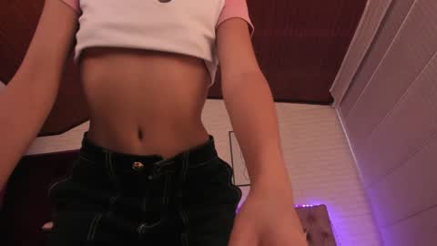 Snapshot of kitty_pam chatting on January 14, 7:43 pm Kitty online show from January 14, 7:43 pm