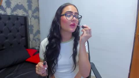 kitty_pridee online show from November 5, 9:09 pm