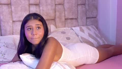 Snapshot of kitty_rose__ chatting on October 8, 12:20 pm Kitty Rose online show from October 8, 12:20 pm