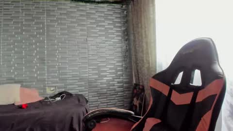 violet online show from March 7, 5:53 pm