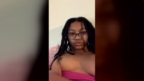 kitty online show from April 24, 3:37 pm