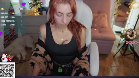 Snapshot of kittygrey chatting on December 12, 3:27 pm Samantha Grey online show from December 12, 3:27 pm