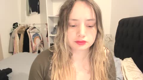 kittywantslove23 online show from October 14, 12:46 am