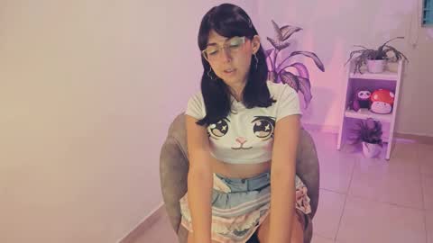 Snapshot of kiwi____ chatting on December 26, 10:52 pm Little piece of fruit online show from December 26, 10:52 pm