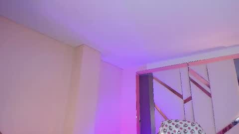 Kiwi online show from December 2, 1:24 pm