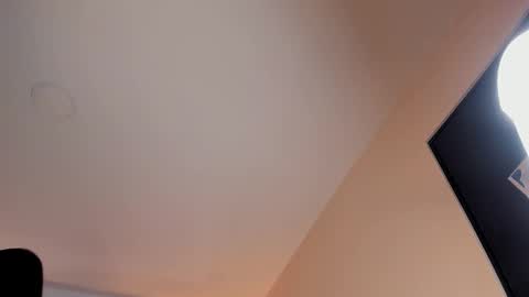 Kiwi online show from December 13, 7:53 pm