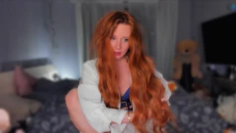 Klementinafanslyklementina6661 online show from April 15, 8:53 pm