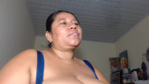 Snapshot of kloe_boobs chatting on September 20, 2:32 am Kloe online show from September 20, 2:32 am