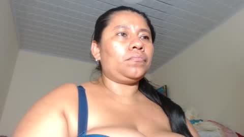 Snapshot of kloe_boobs chatting on March 8, 5:58 am Kloe online show from March 8, 5:58 am