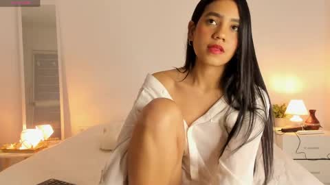 kora_bliss online show from April 4, 4:55 am