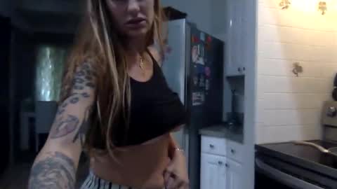 koyoteej online show from February 16, 6:08 pm