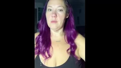 kreamyk420 online show from May 11, 9:33 am