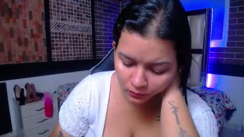 Snapshot of kriss_sweetboobs chatting on October 8, 12:42 pm kriss_sweetboobs online show from October 8, 12:42 pm