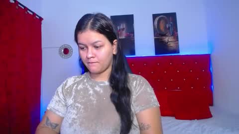 Snapshot of kriss_sweetboobs chatting on February 15, 12:11 pm kriss_sweetboobs online show from February 15, 12:11 pm
