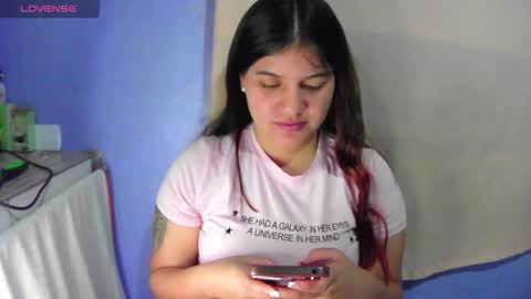 krissone online show from November 13, 4:33 am