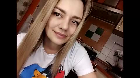 KrissSexi online show from March 5, 9:17 pm