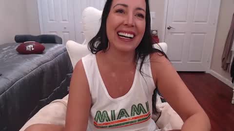 Krissy online show from January 19, 2:02 pm