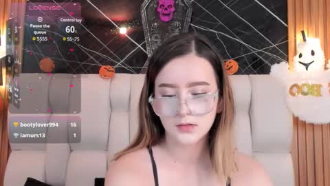 kristal online show from October 21, 1:59 pm