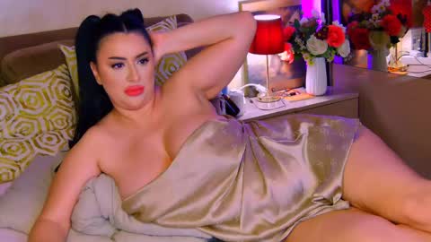 kristal_madness online show from April 30, 8:57 pm