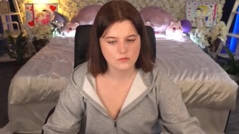 kristifoxy online show from March 29, 12:48 pm