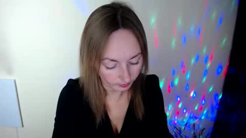 Kristi online show from December 4, 11:45 am