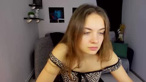 Snapshot of kristinalevis chatting on January 5, 4:06 pm Kristina online show from January 5, 4:06 pm