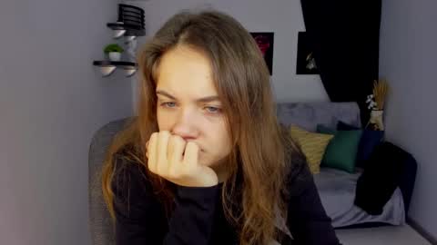 Snapshot of kristinalevis chatting on January 14, 3:01 am Kristina online show from January 14, 3:01 am