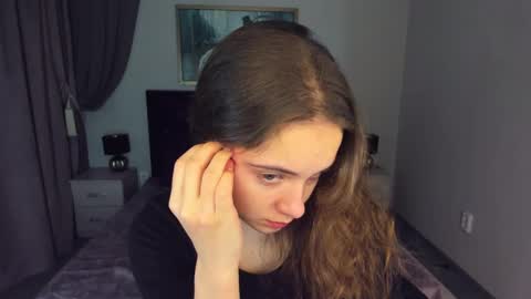 Snapshot of kristinalevis chatting on December 20, 4:14 pm Kristina online show from December 20, 4:14 pm