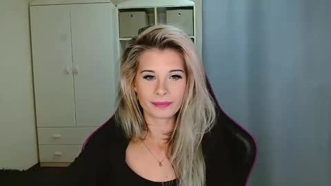 KristineAmore online show from November 27, 7:55 am