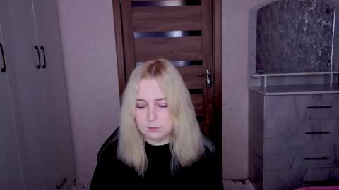 Kristy online show from March 17, 5:33 am