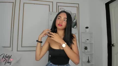 Cristina online show from December 1, 7:49 pm