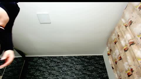 Snapshot of krystal_desire chatting on January 25, 7:27 pm krystal desire online show from January 25, 7:27 pm