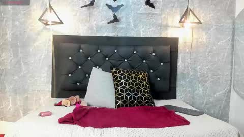 Kystal Taylor online show from November 5, 12:54 pm