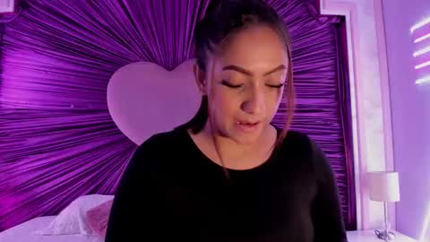 krystalswift_ online show from February 6, 3:10 am