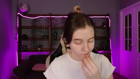 ksuhesa online show from February 14, 1:18 am