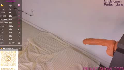  MY NAME IS JULIA  TO SEE MORE 18 CONTENT YOU CAN SUBSCRIBE TO  FANSLY -  online show from December 5, 9:28 am