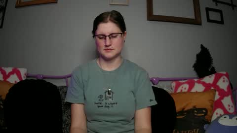 Snapshot of kunzitegoddess chatting on February 21, 1:00 am Samantha online show from February 21, 1:00 am