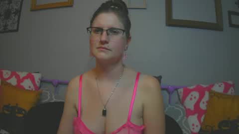 Snapshot of kunzitegoddess chatting on February 27, 1:27 am Samantha online show from February 27, 1:27 am